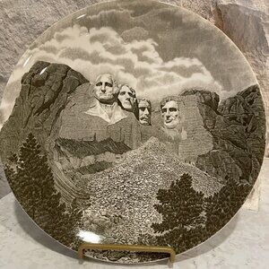 Vintage Mt. Rushmore Plate
